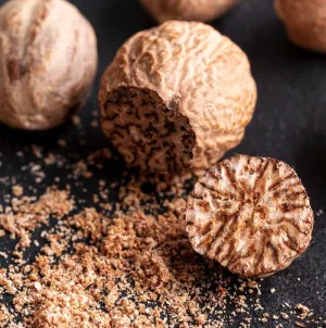 Jaiphal (Nutmeg)